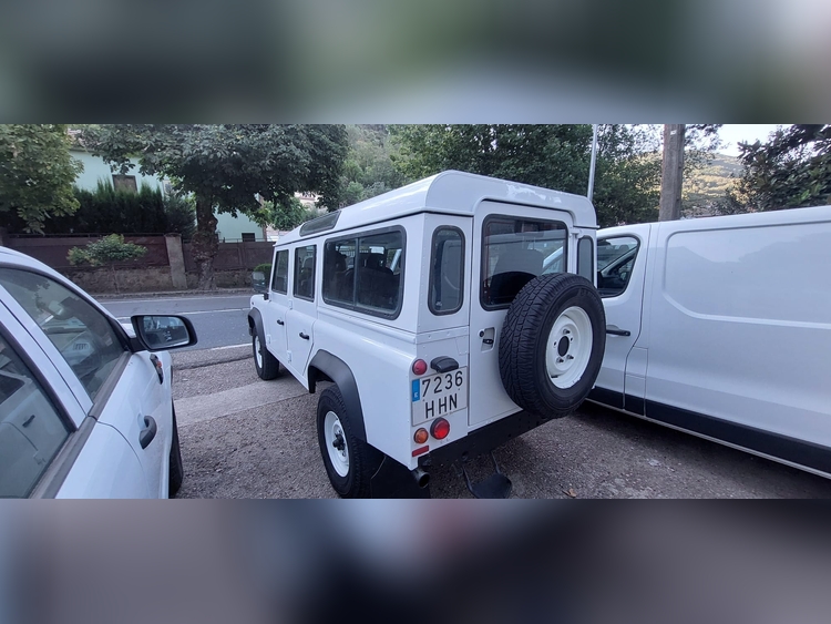 Land Rover Defender 122CV foto 3